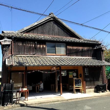 Guesthouse KOJIYA 暮らしをつくる宿 旧糀屋 Fukutsu Eksteriør billede