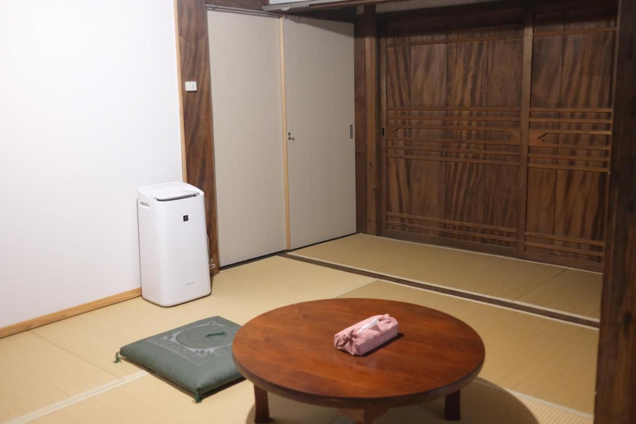Guesthouse KOJIYA 暮らしをつくる宿 旧糀屋 Fukutsu Eksteriør billede